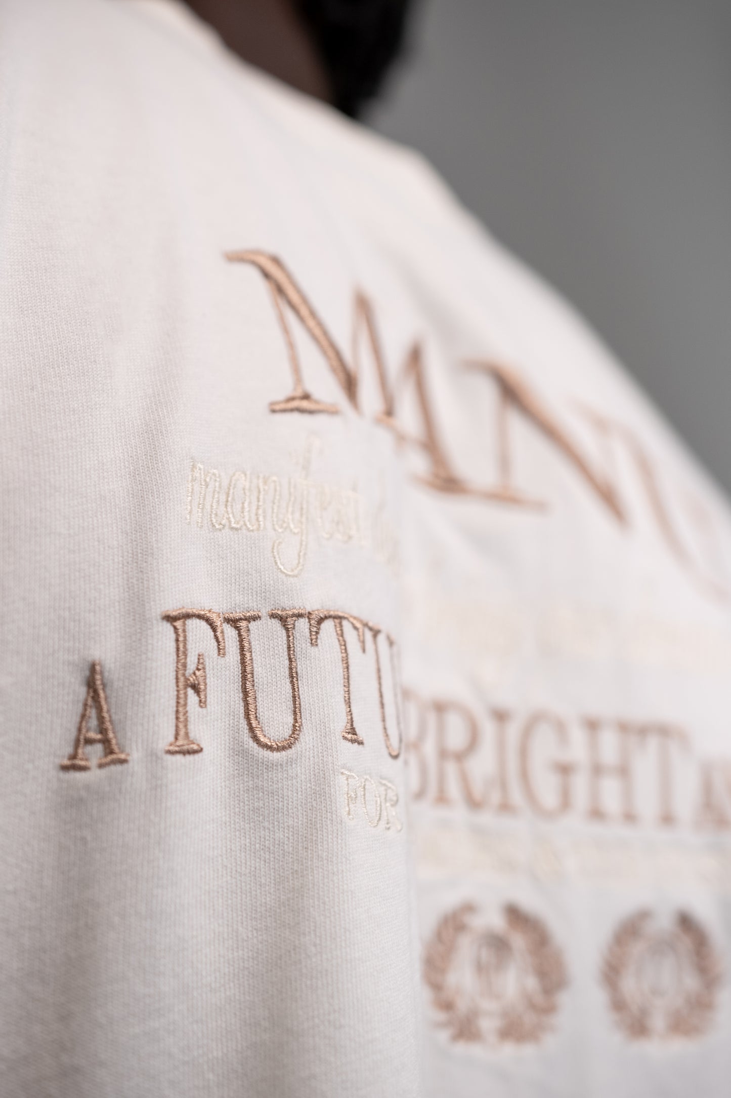 TEE BEIGE